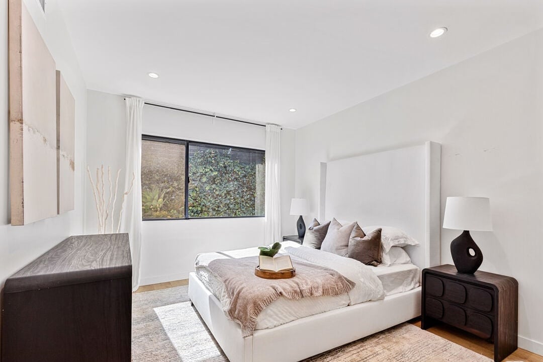 Zenith Reserve,Westcove Dr, 90049
