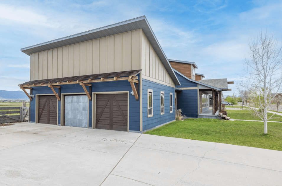 1704 Roundup Boulevard