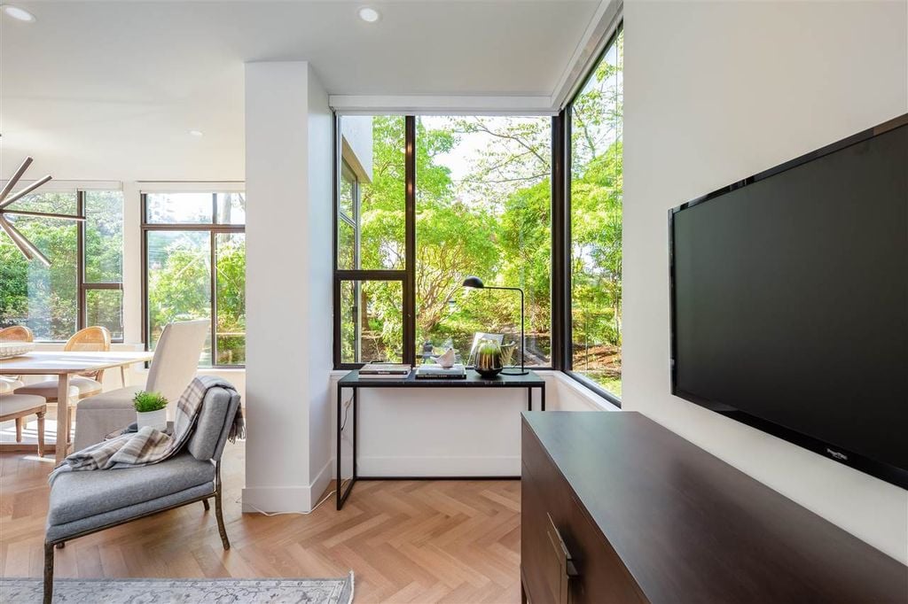 2180 W 43rd Ave, #101