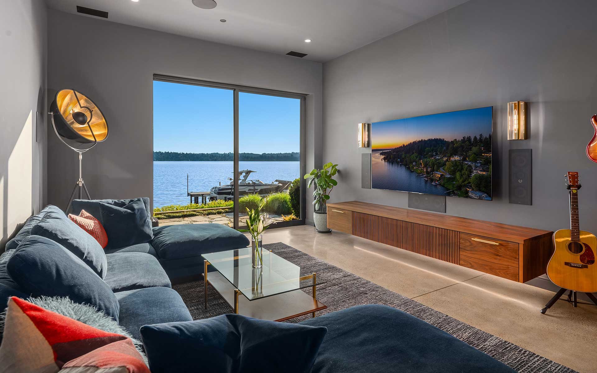 An Extraordinary Expression of Modern Waterfront Living on Mercer Island