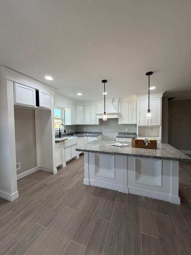 3204 Calle Teresa
