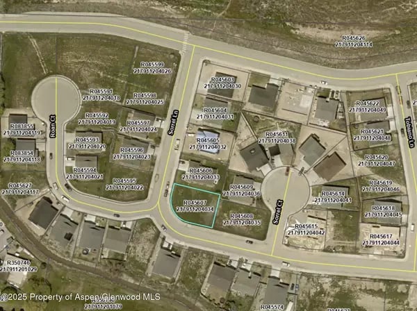Silt subdivision parcel map with streets, lot numbers, and one lot outlined in teal.