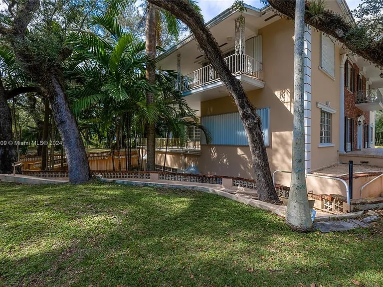 9200 Old Cutler Road
