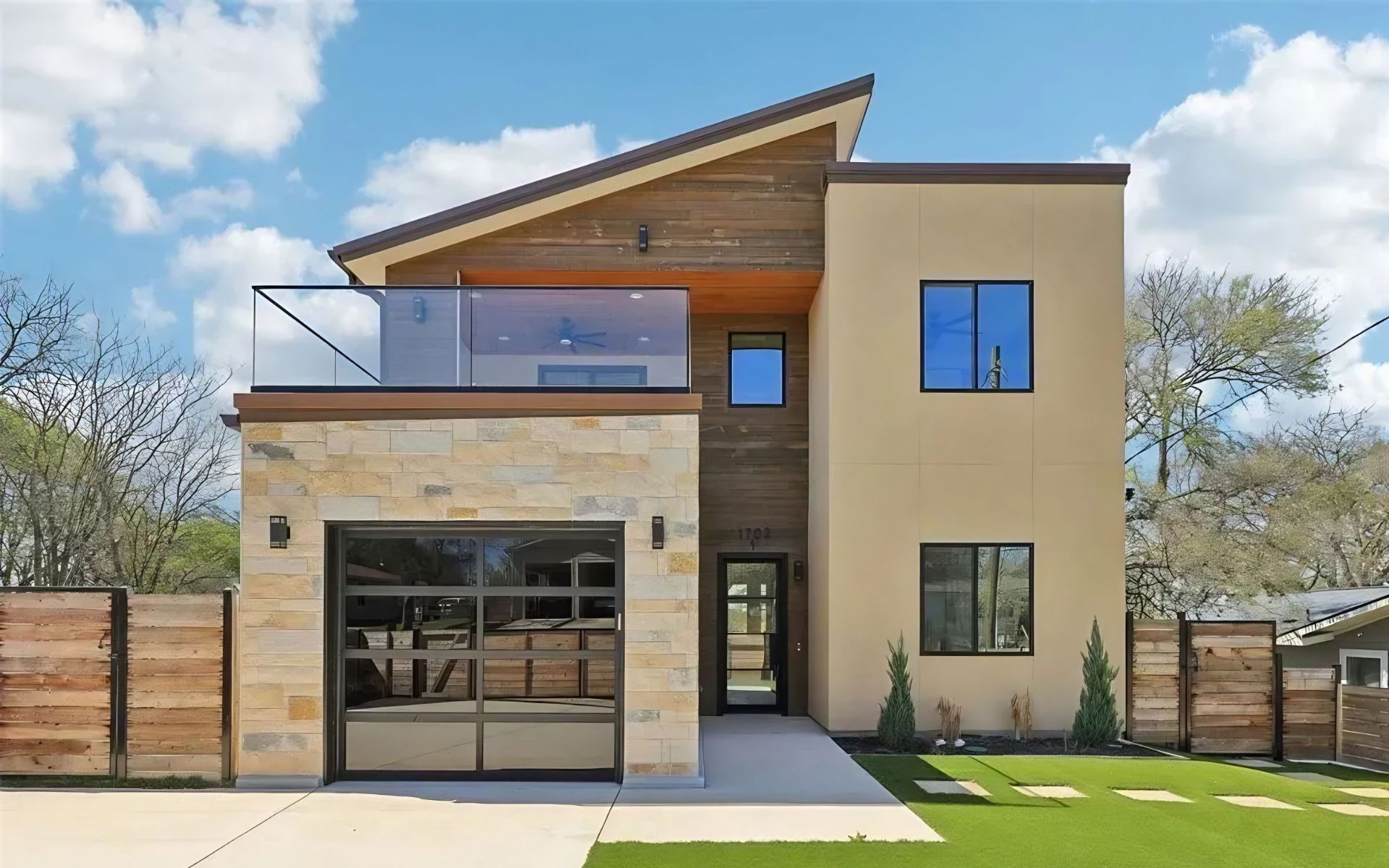 Sarah Simpson, REALTORS