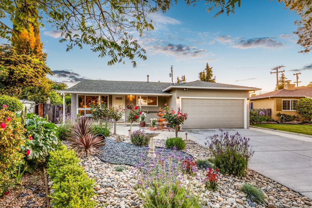 2832 Ramona Ct