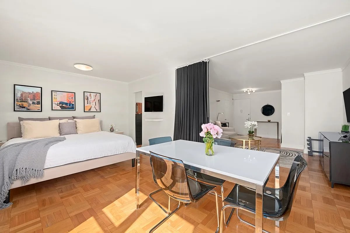 205 Third Avenue 4A