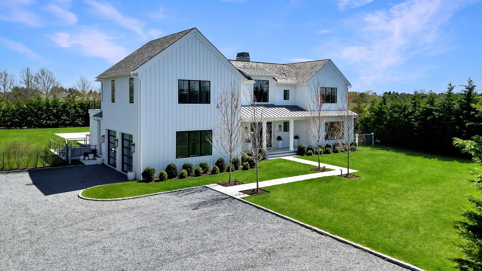 298 Montauk Hwy