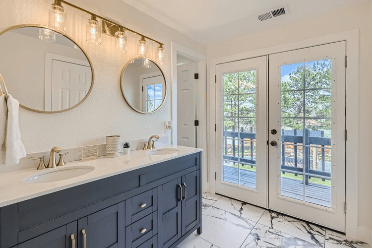 Just Listed: Experience Modern Luxury Living in Morrison's Friendly Hills Neighborhood!