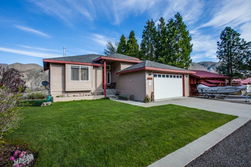 325 Lake Front Rd