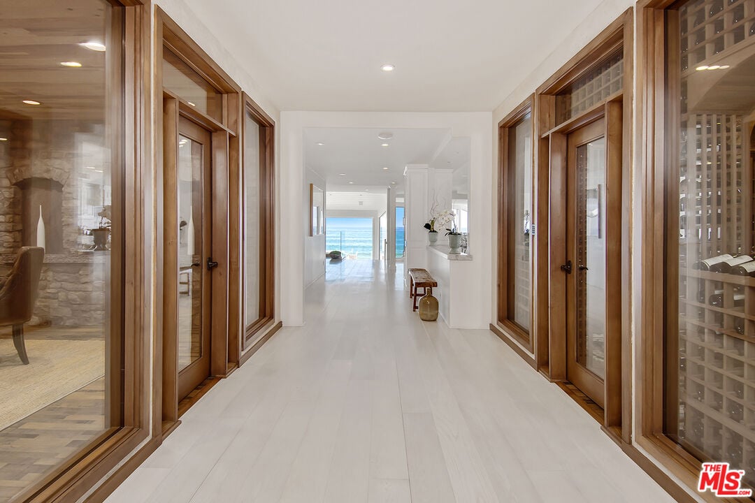 Solis Crest, Broad Beach Rd, 90265