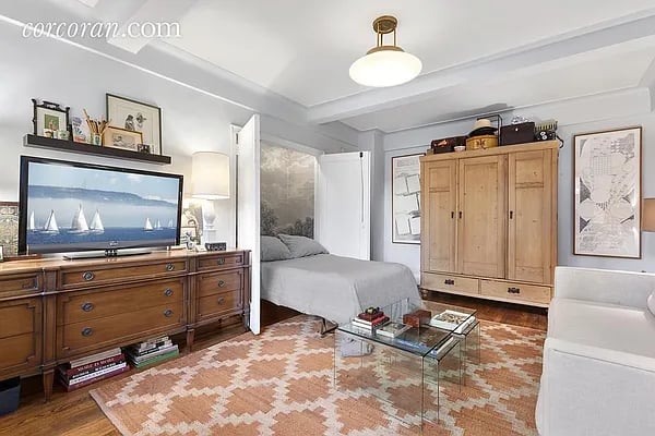 235 East 22nd Street #5M