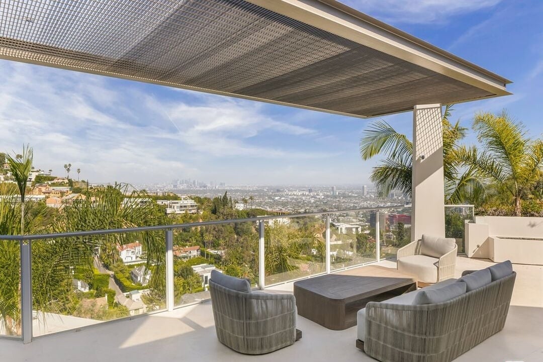 Monarch Crest, Sierra Mar Pl, 90069