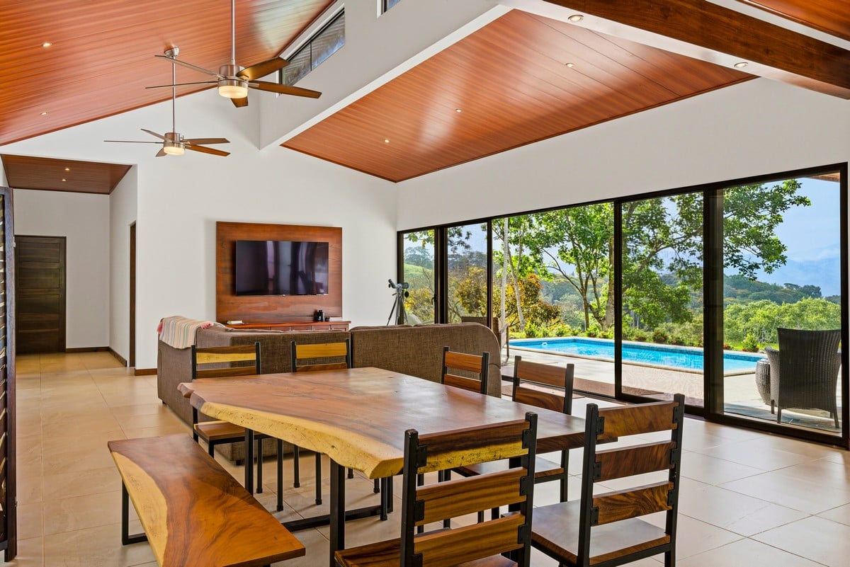 1.62 ACRES – Luxury 3 Bedroom Home Plus Guest House With Breathtaking Valley Views & Private Creek Access, Private Mountain Retreat!!!