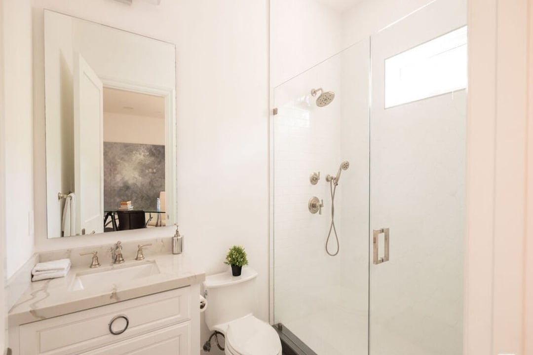 Highcliff Vista, N Stanley Ave, 90036