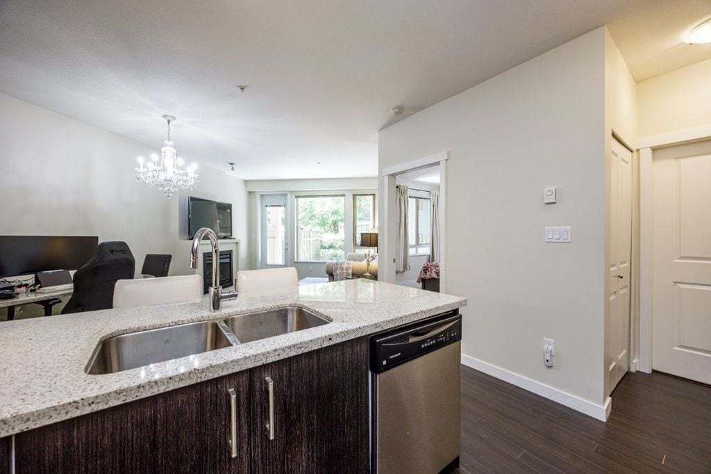 119 W 22nd St, #126
