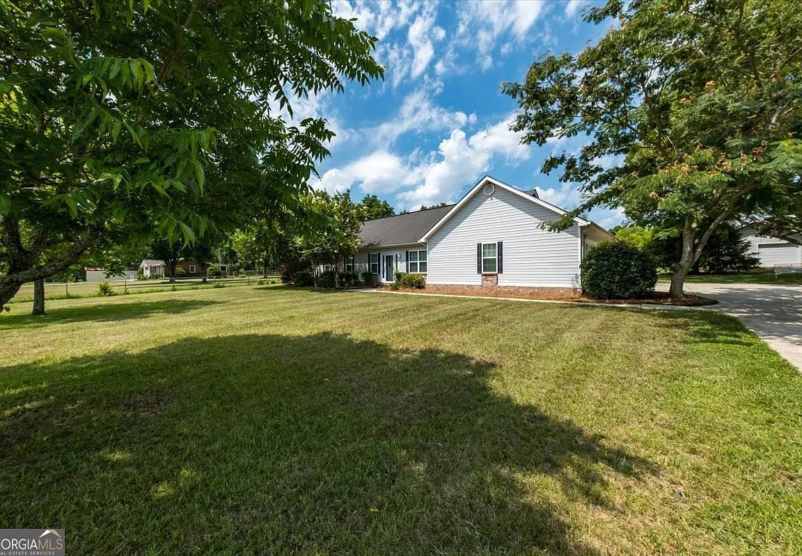 386 Jackson Ct