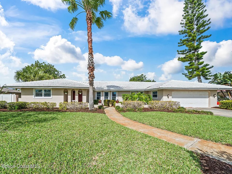 2405 Brookside Dr