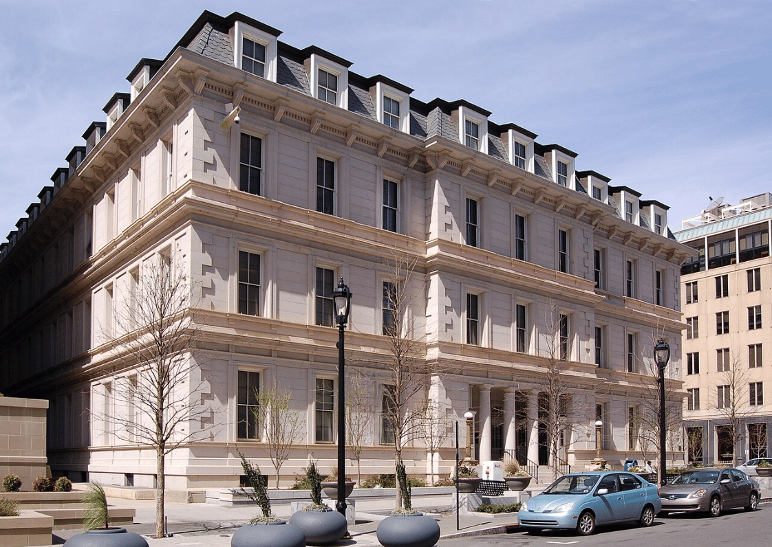 Historic residential building in downtown Raleigh North Carolina representing housing options for relocating home buyers