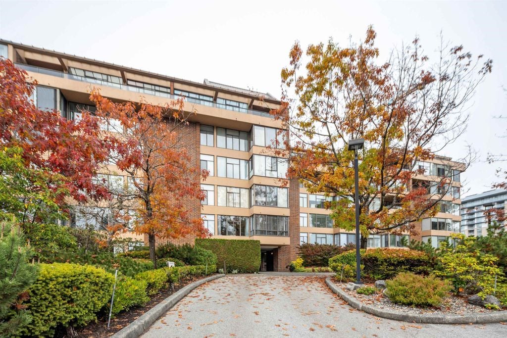 2101 Mcmullen Ave, #101