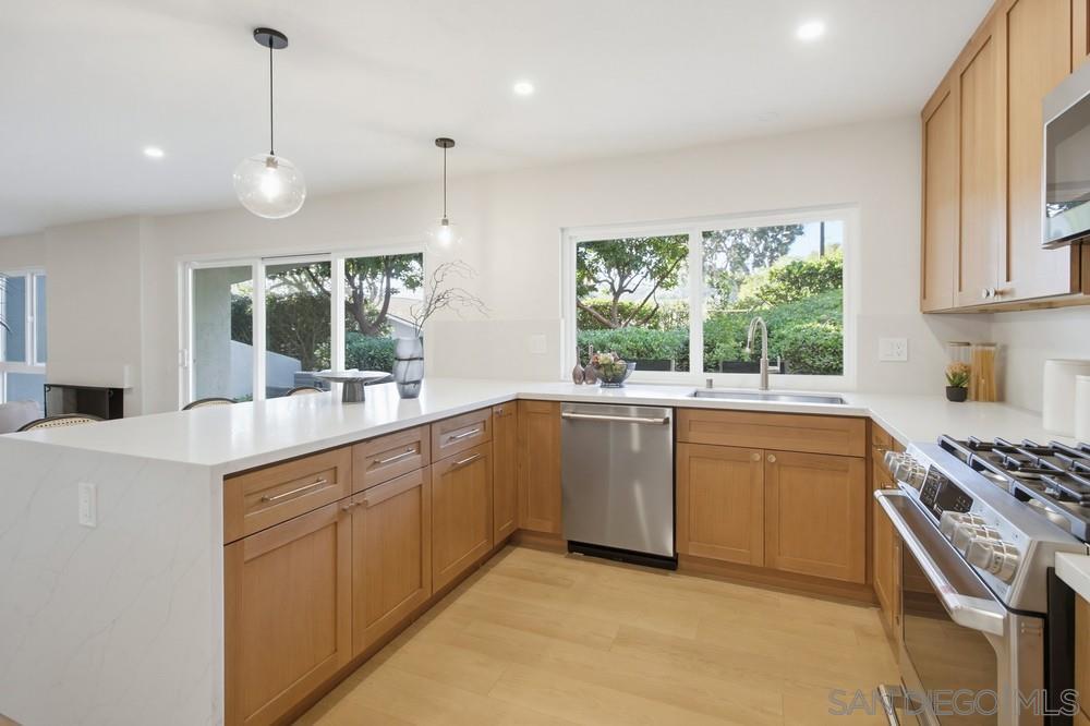 5580 Caminito Consuelo La Jolla, CA 92037