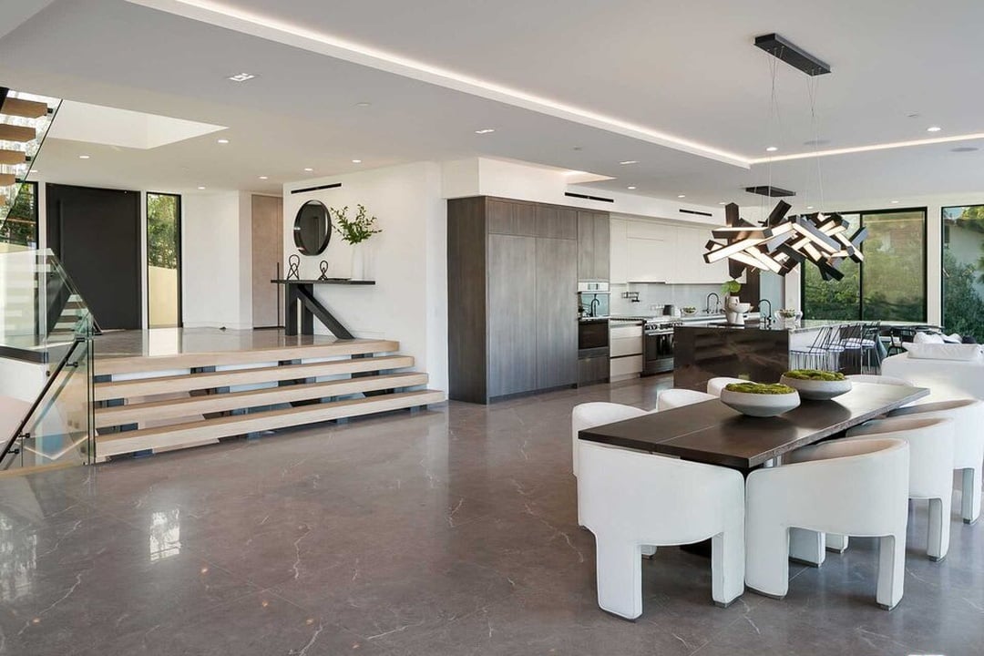 Legacy House