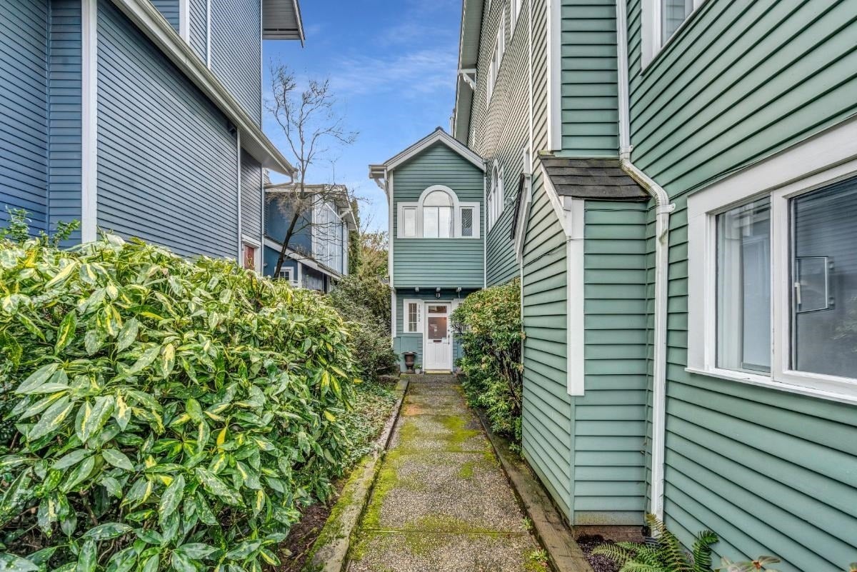 1942 W 15th Ave