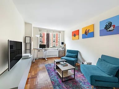 2373 Broadway APT 307