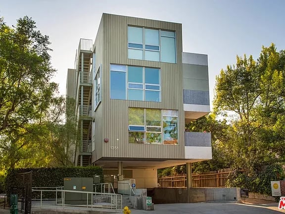 1351 Havenhurst Dr APT #302