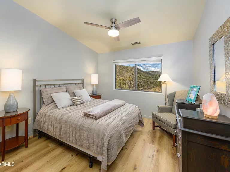 2272 ROADRUNNER Road, Sedona