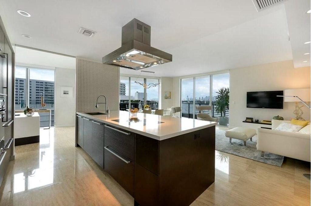Juan Camilo Gallego Sells Miami Beach $2,000,000 Capri Stunner!