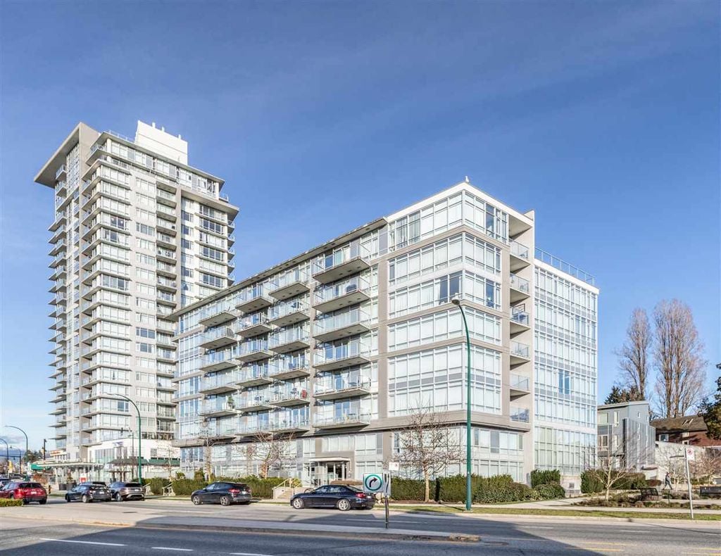 4888 Nanaimo St, #203