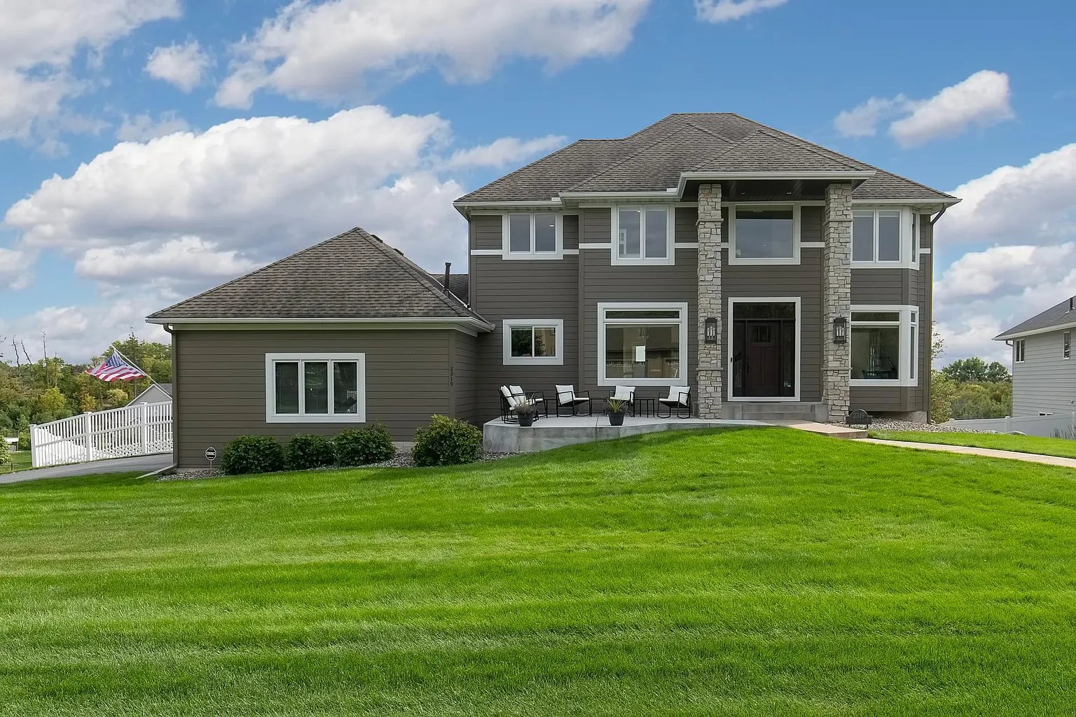 Meticulously Maintained Chanhassen 2-Story