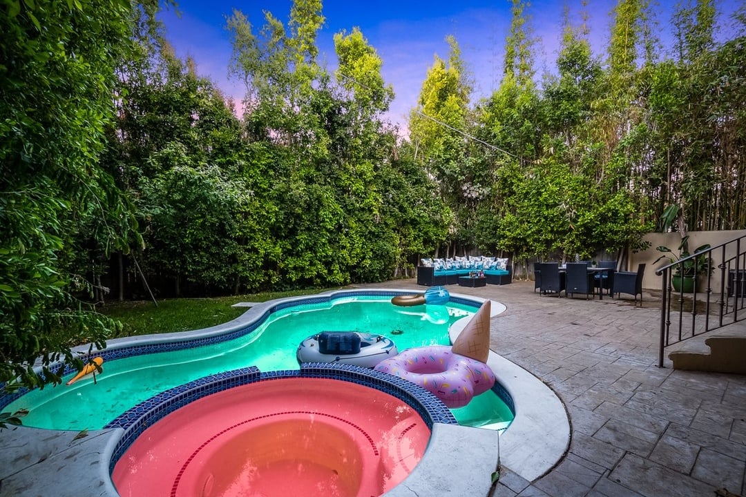 Valley Opulent
