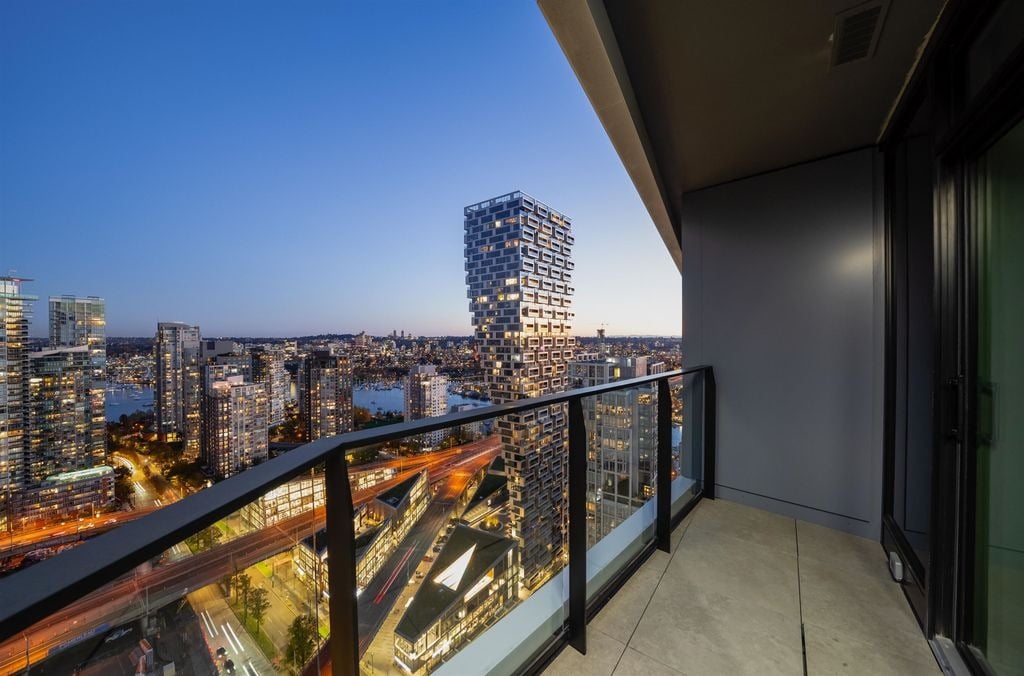 889 Pacific St, #3604