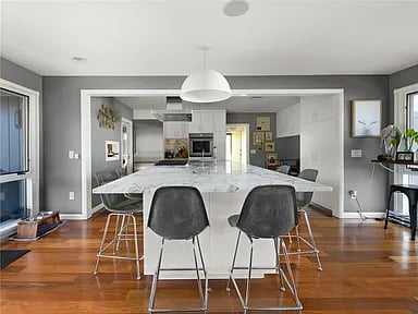 128 Red Chimney Dr
