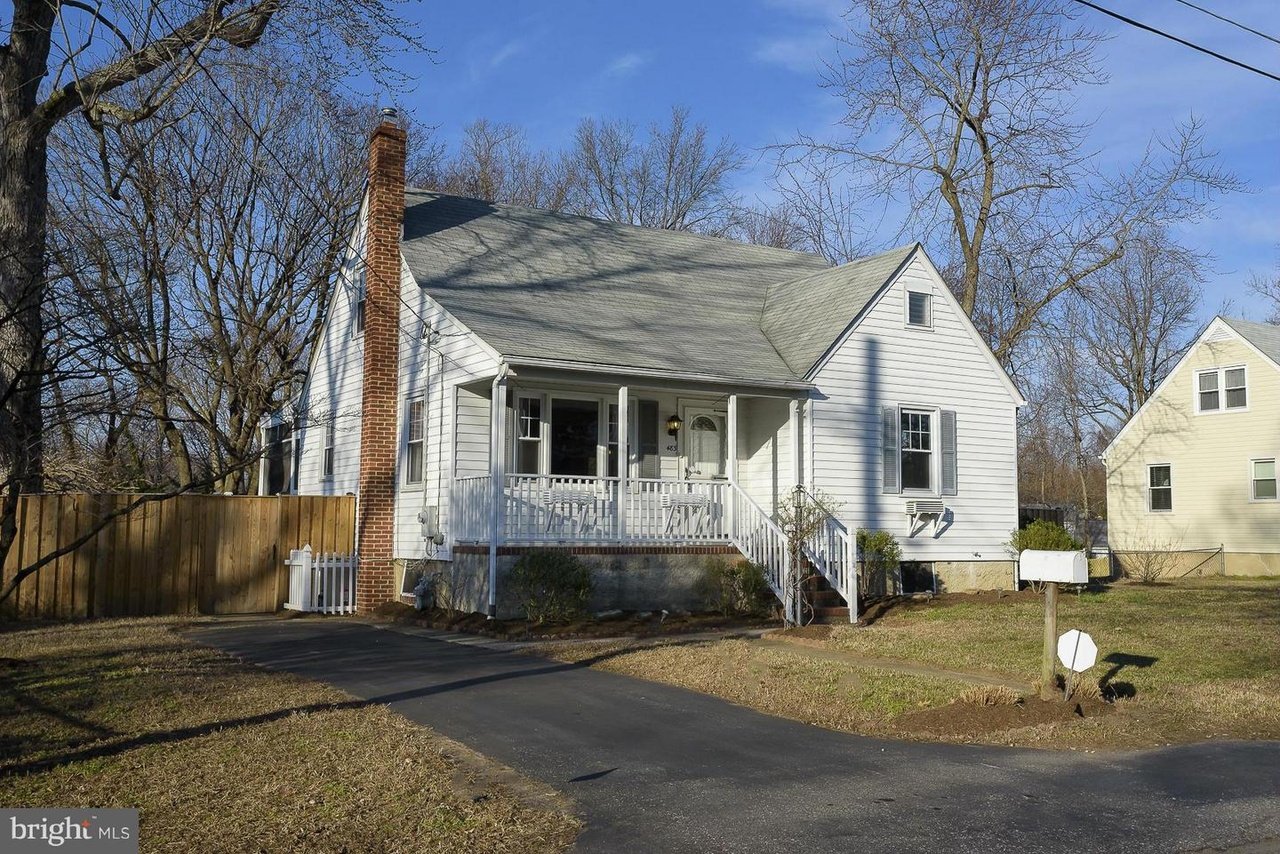 483 Louise Ln