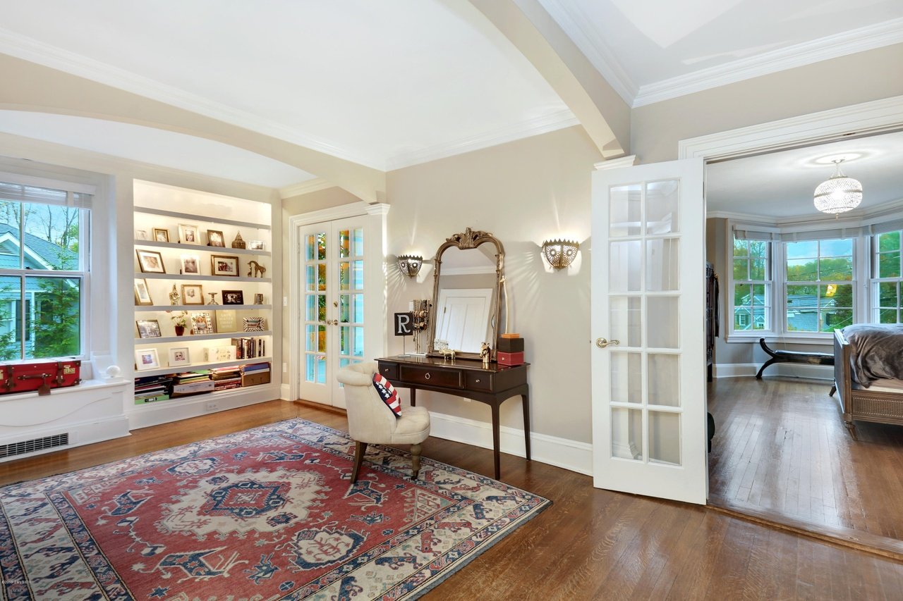 20 Lockwood Rd