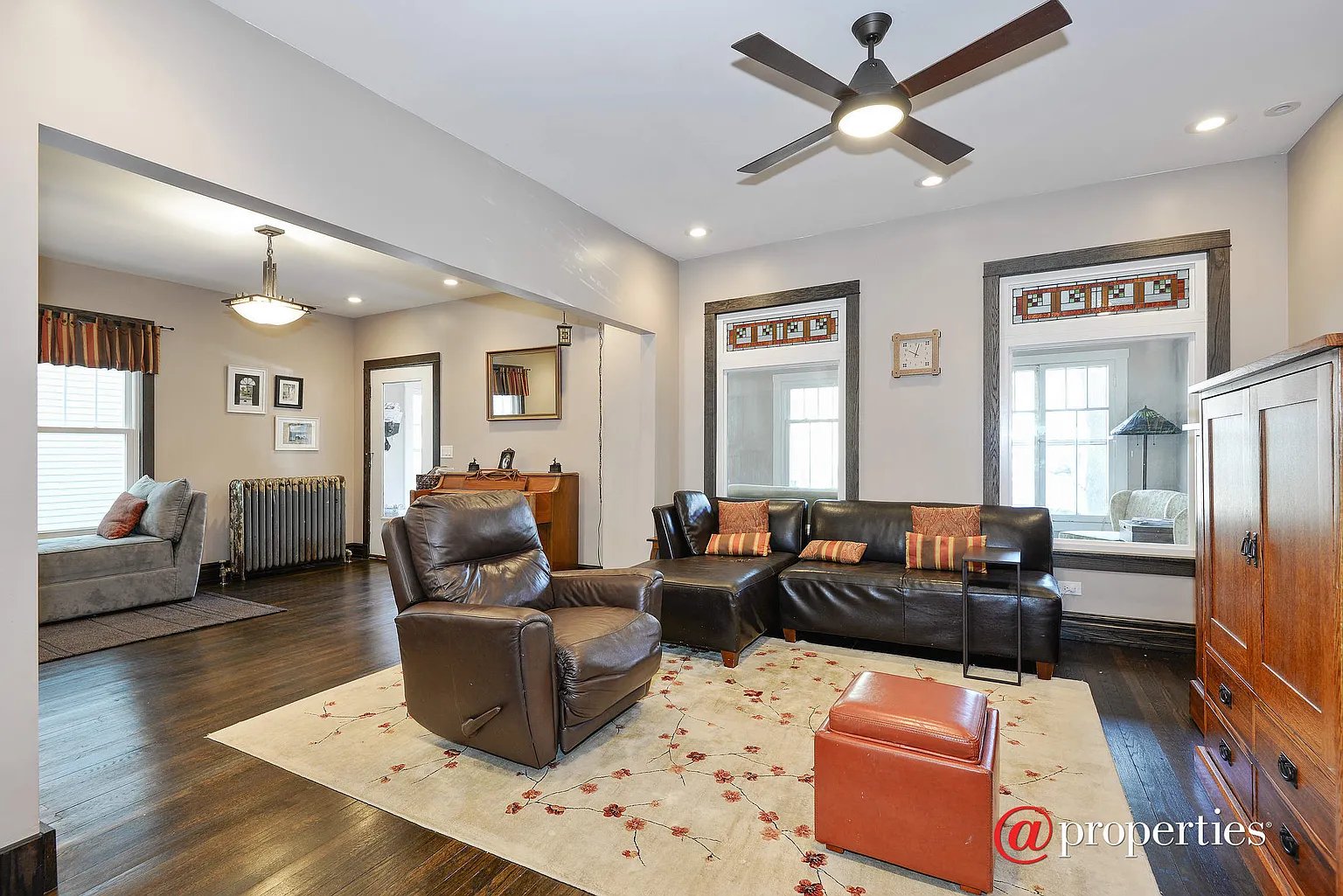 1331 W Granville Ave
