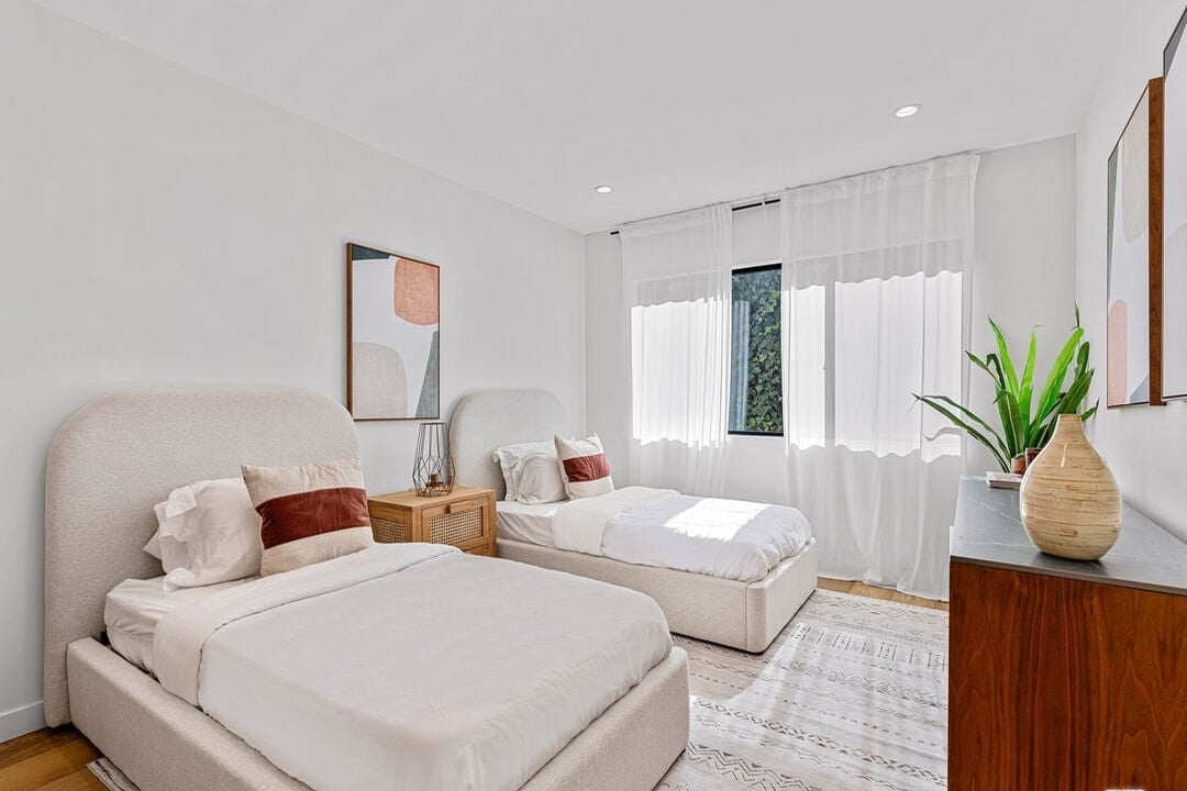 Zenith Reserve,Westcove Dr, 90049