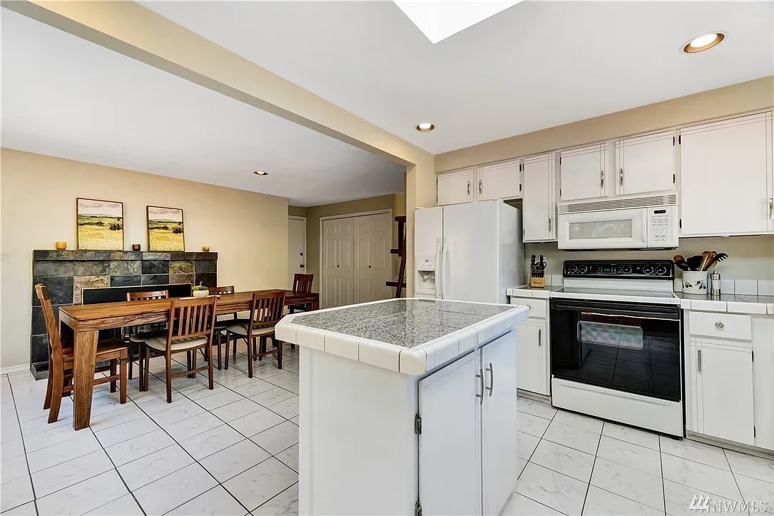 4823 126th Pl SE