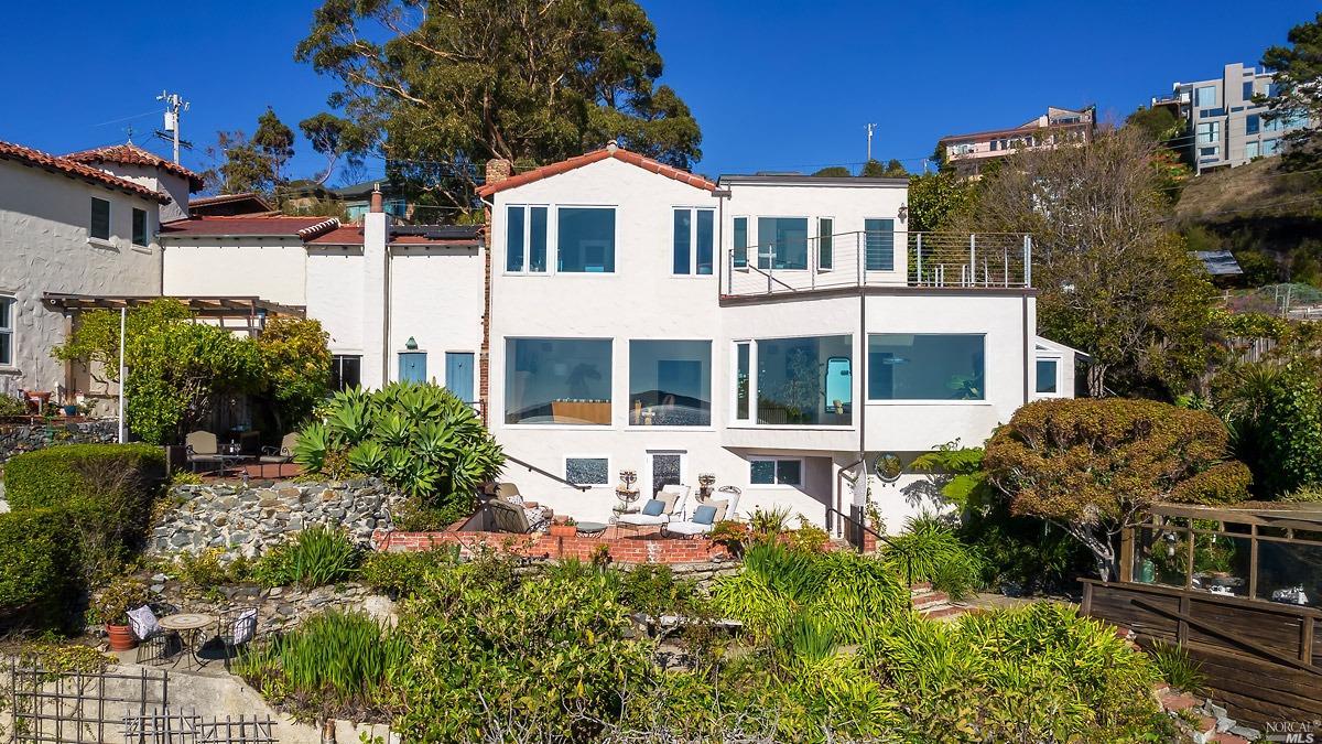 411 Western Dr