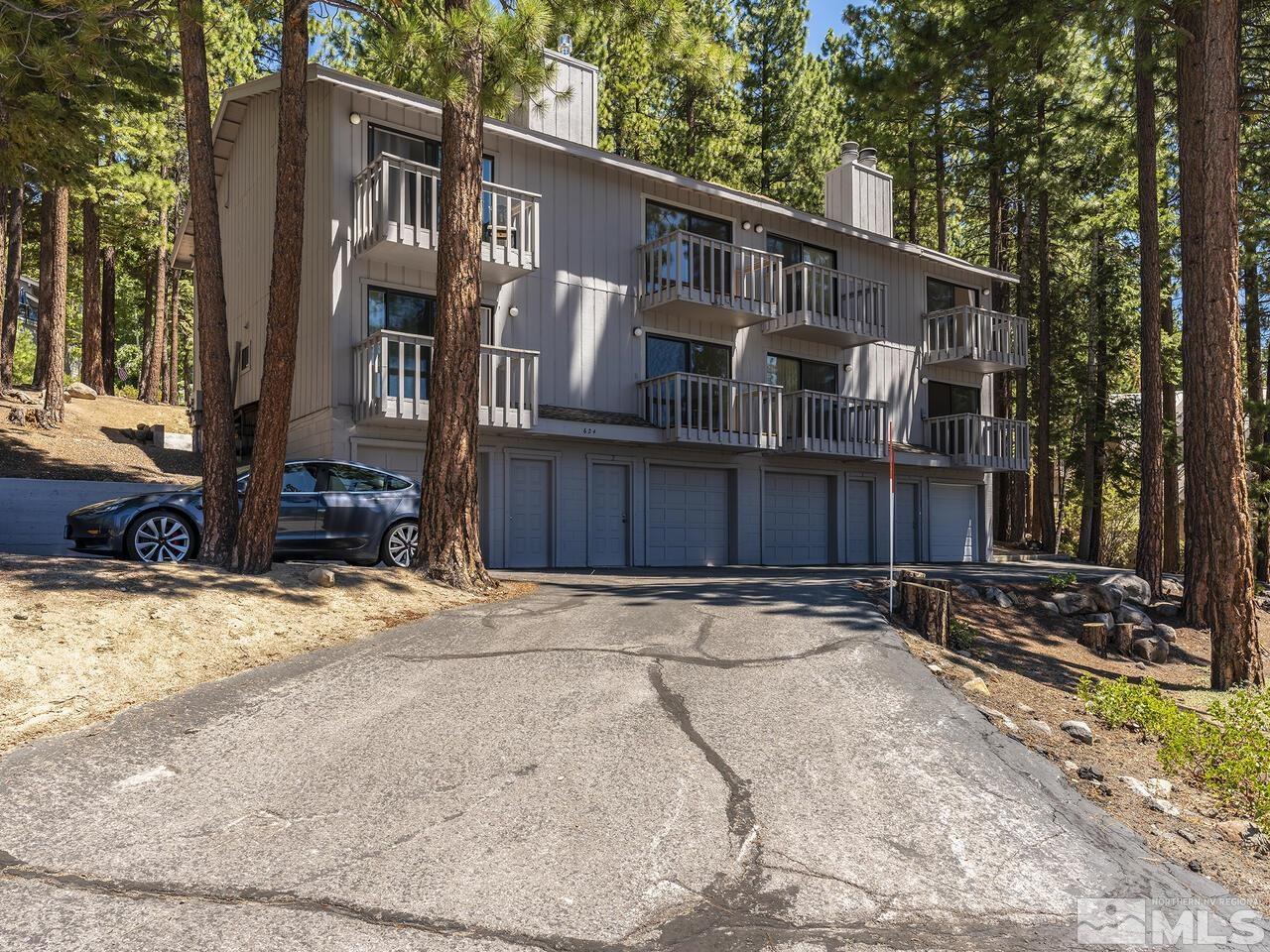 624 Lariat Cir #4