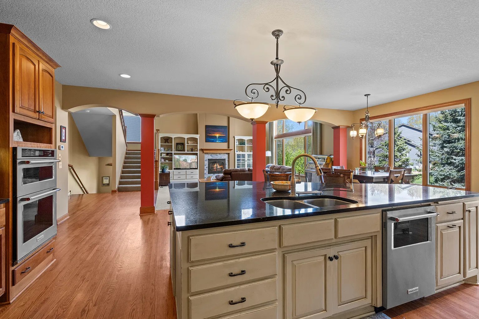 Hanson-Built Model Home on Quiet Cul-De-Sac