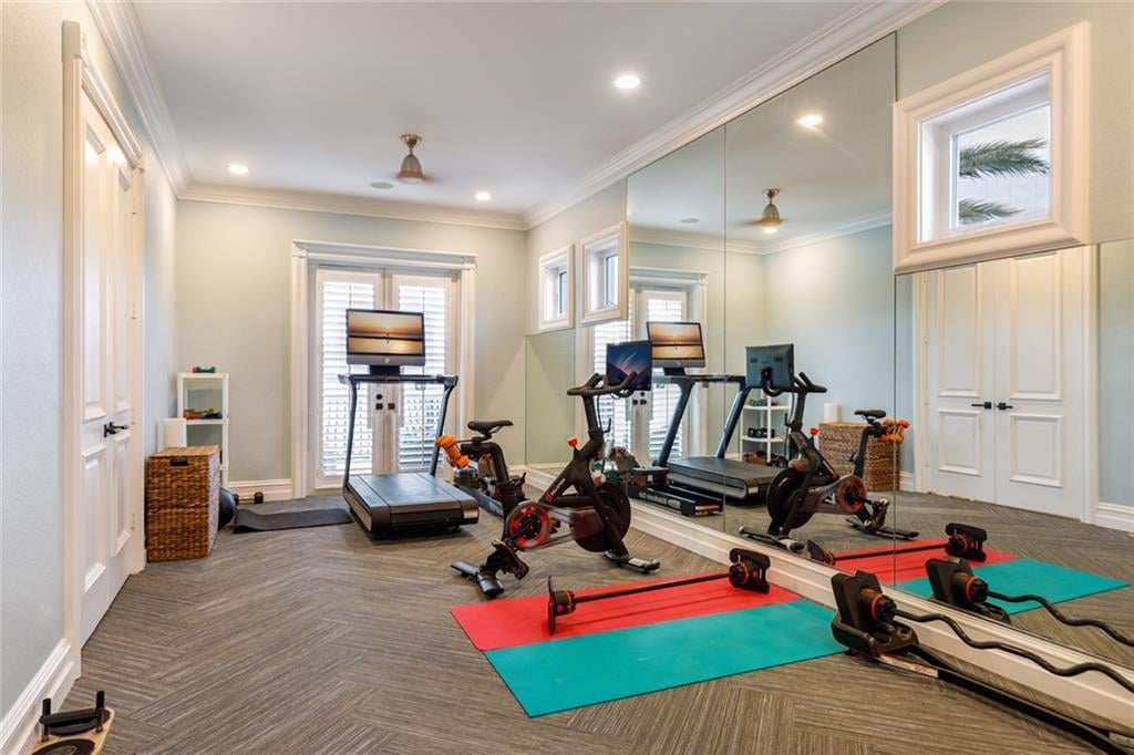 2593 SE 8th St, Pompano Beach, FL 33062