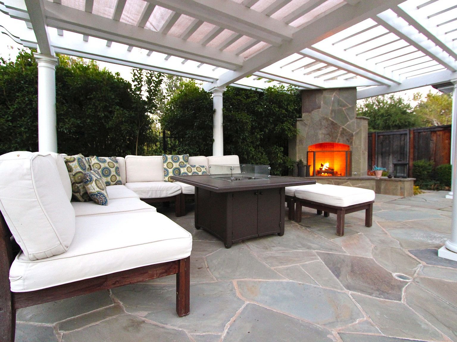 23 Sanford Ln