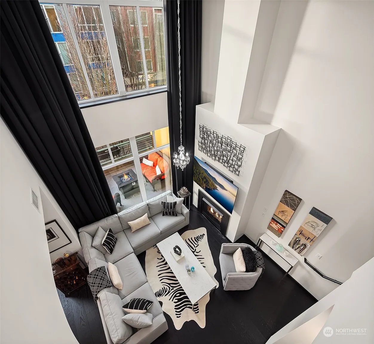 17 W Mercer St #4