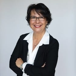 Dilek Acar Rolla, MO Real Estate Agent Headshot
