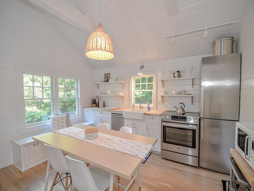 51 West Tisbury Rd