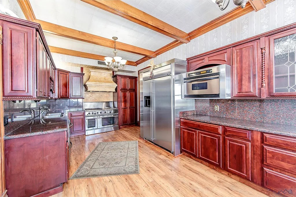 1514 Savanne Rd