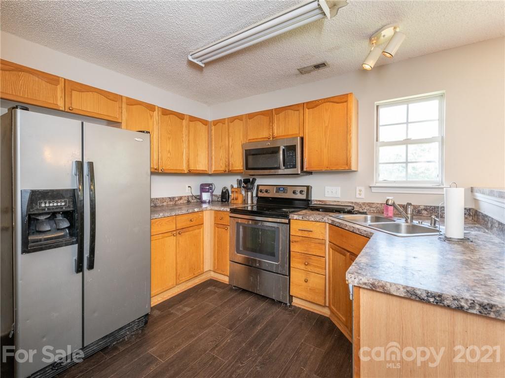 176 Sweet Martha Dr